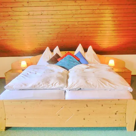 Апартаменты Haus Bellevue *