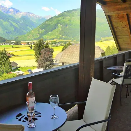 Апартаменты Haus Bellevue *